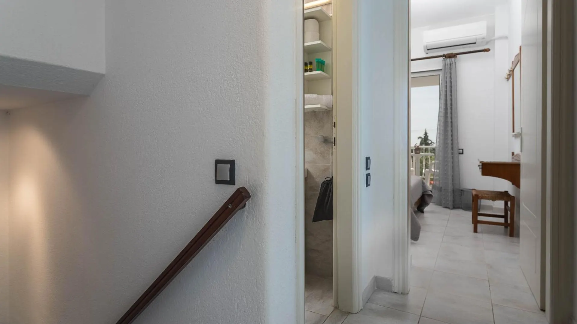 Holiday home Mola Kalyva Suites Greece