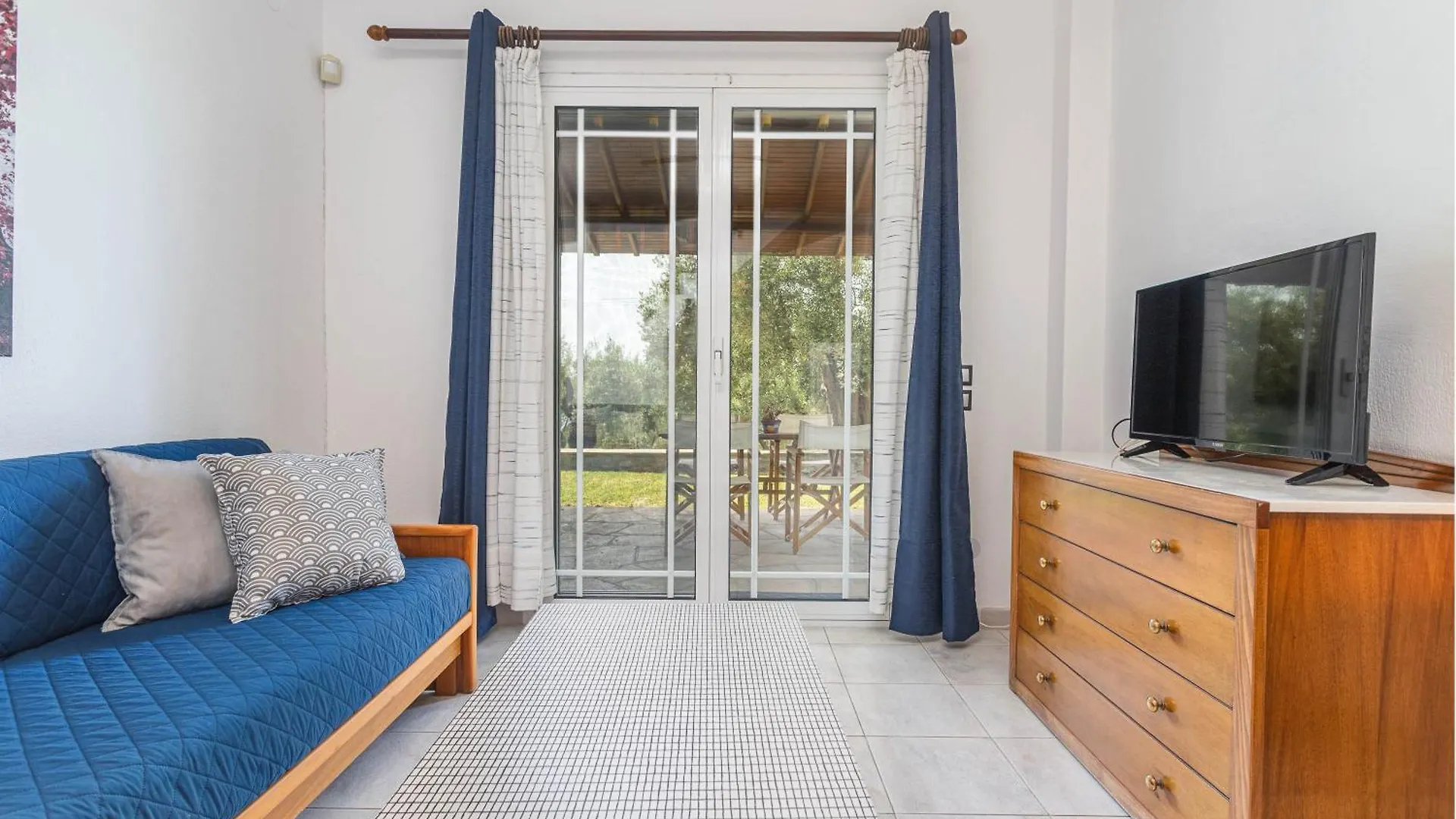 Mola Kalyva Suites 0*, Mola Kalyva Greece