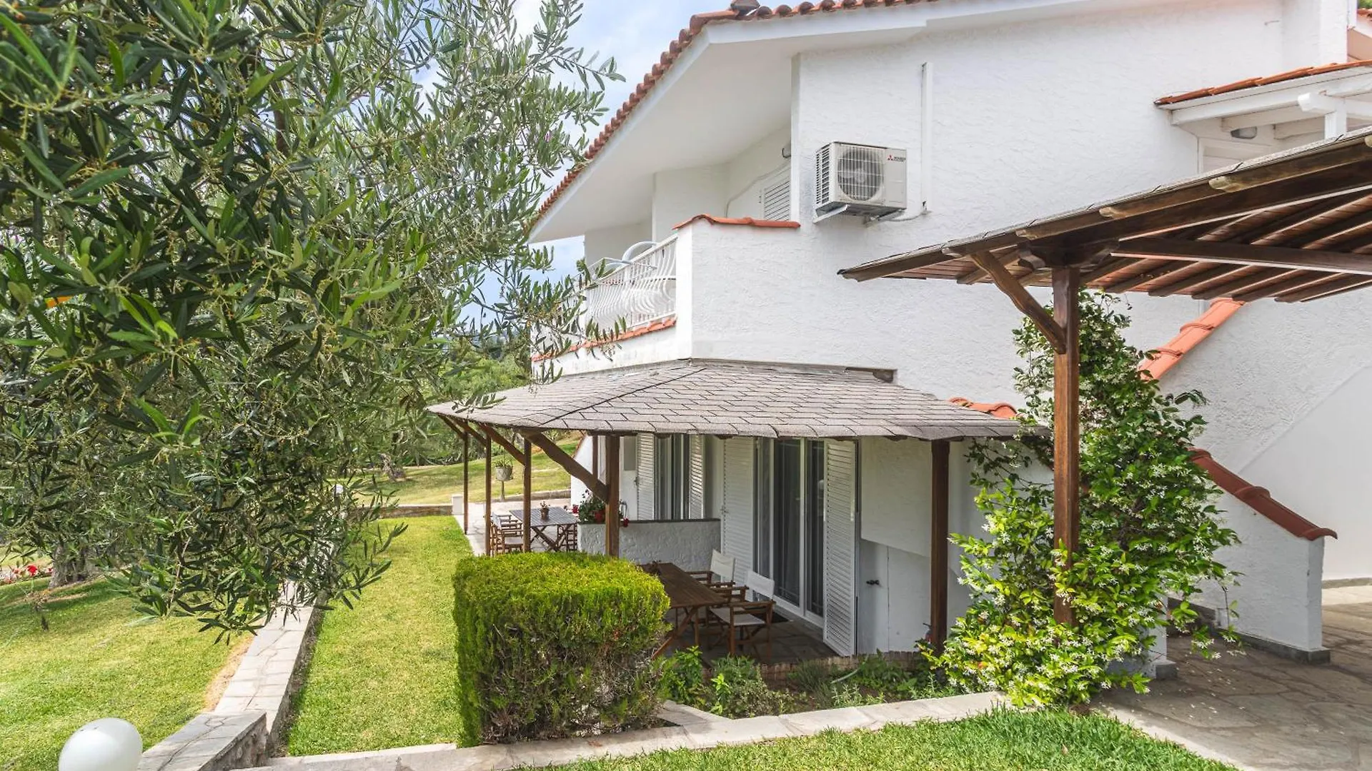 Holiday home Mola Kalyva Suites Greece